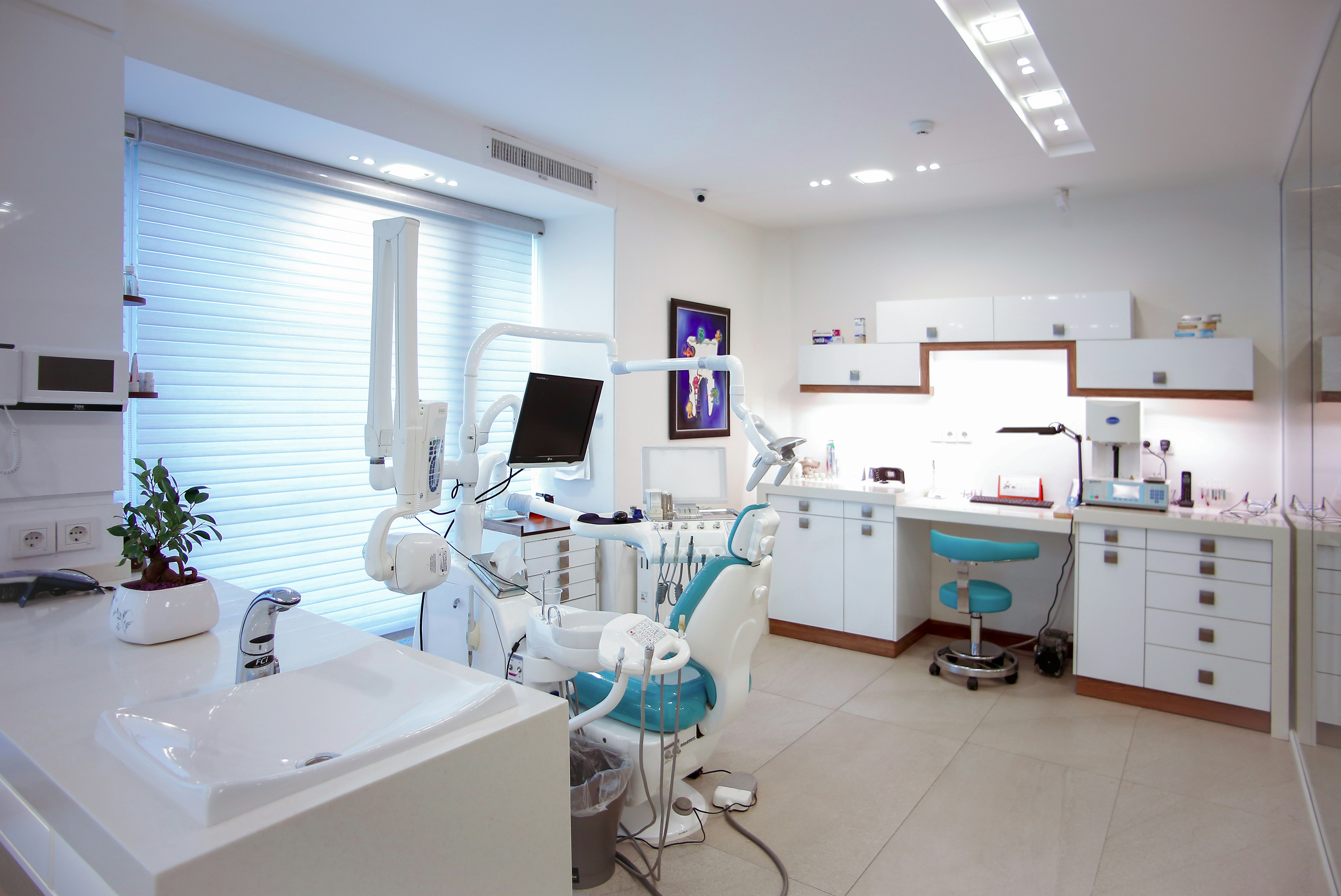 Diş hekimi kliniği otomasyonu